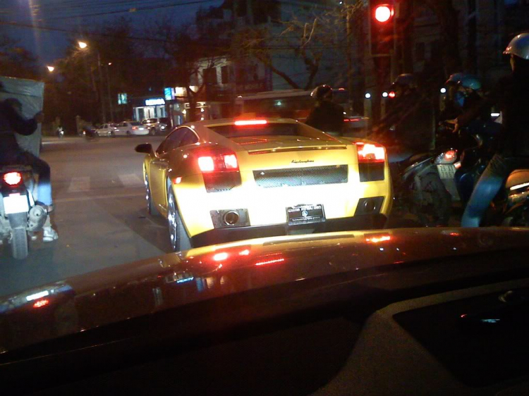 Lamborghini Gallardo in Hanoi Lamborghini Gallardo in Hanoi