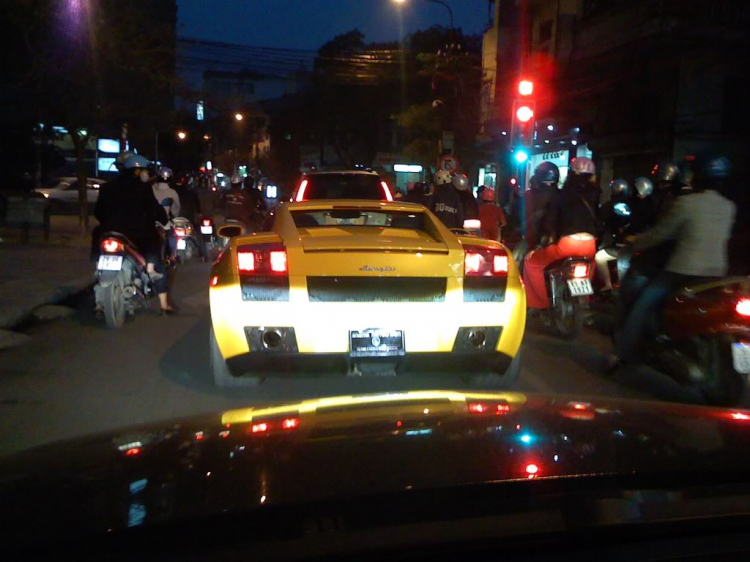 Lamborghini Gallardo in Hanoi