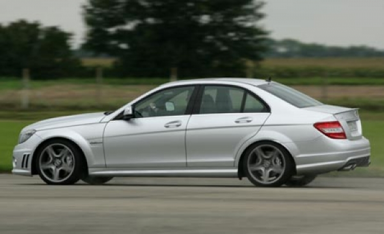 Nội chiến ở Đức: BMW M3 vs. Audi RS4 vs. C63 AMG - phân tích + hình Nội chiến ở Đức: BMW M3 vs. Audi RS4 vs. C63 AMG - phân tích + hình