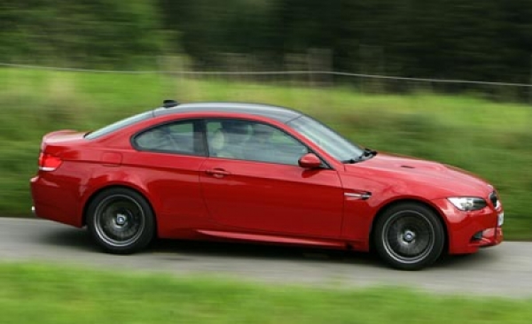 Nội chiến ở Đức: BMW M3 vs. Audi RS4 vs. C63 AMG - phân tích + hình Nội chiến ở Đức: BMW M3 vs. Audi RS4 vs. C63 AMG - phân tích + hình