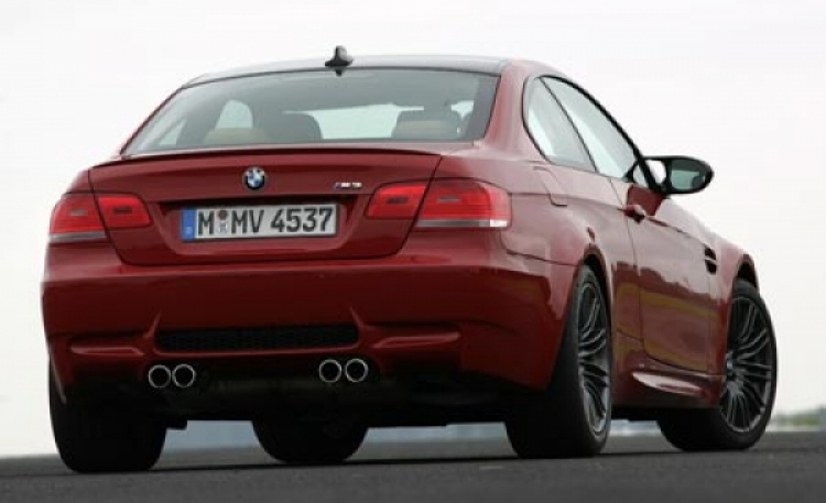 Nội chiến ở Đức: BMW M3 vs. Audi RS4 vs. C63 AMG - phân tích + hình Nội chiến ở Đức: BMW M3 vs. Audi RS4 vs. C63 AMG - phân tích + hình