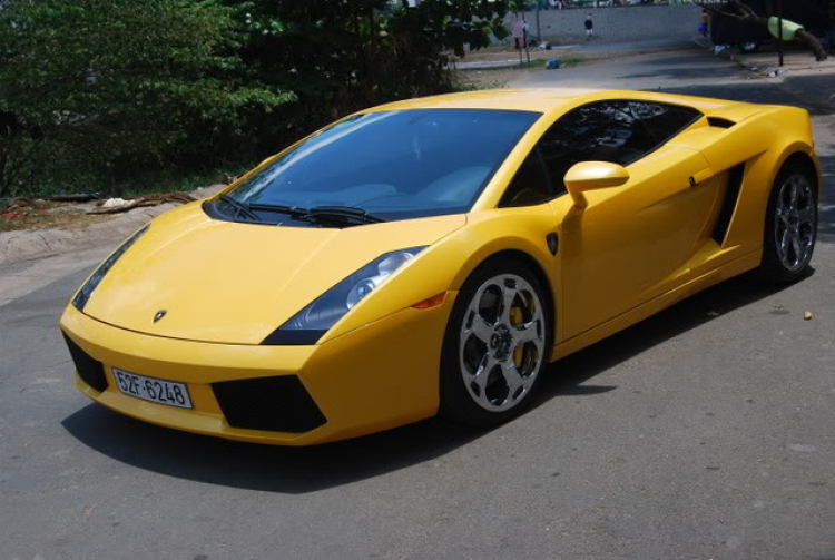 Lambo Gallardo thứ 3 tại SG