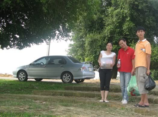 Cần tư vấn bán xe Gala 2.0, đời 2005