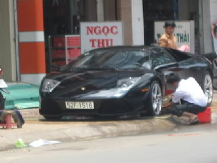 Con Quỹ dữ Lamborghini LP640 tại tp Bác Con Quỹ dữ Lamborghini LP640 tại tp Bác