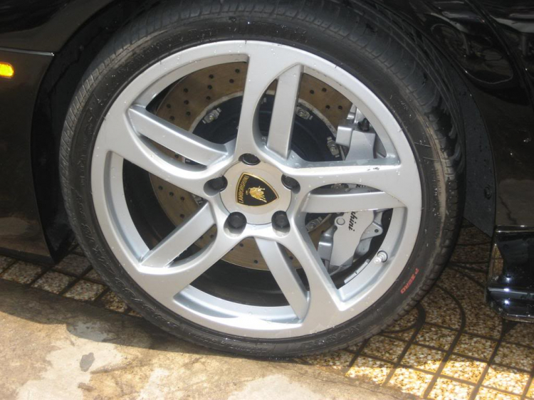 Con Quỹ dữ Lamborghini LP640 tại tp Bác Con Quỹ dữ Lamborghini LP640 tại tp Bác