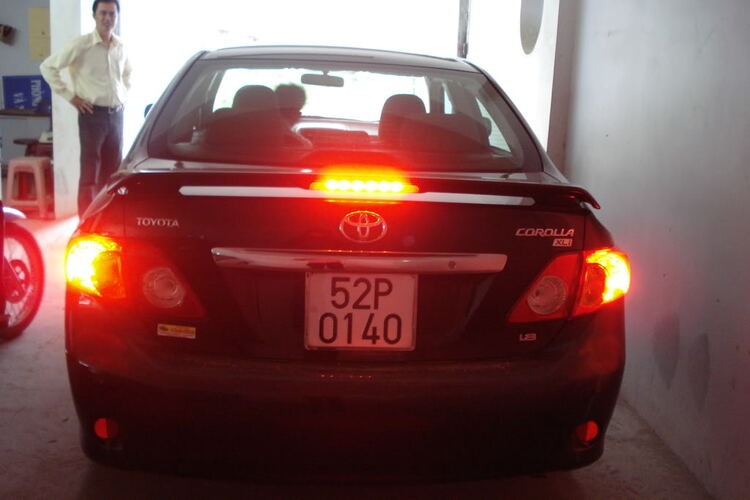 Gấp..Nhờ các bác chỉ giúp chỗ mua xe Corolla 2009 tại SG Gấp..Nhờ các bác chỉ giúp chỗ mua xe Corolla 2009 tại SG