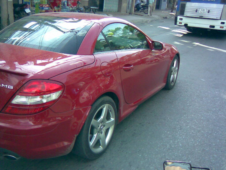 Red Mercedes SLK ở Gò Vấp