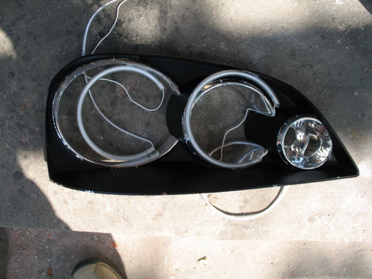 gắn đèn Angel eye cho New-Lac gắn đèn Angel eye cho New-Lac