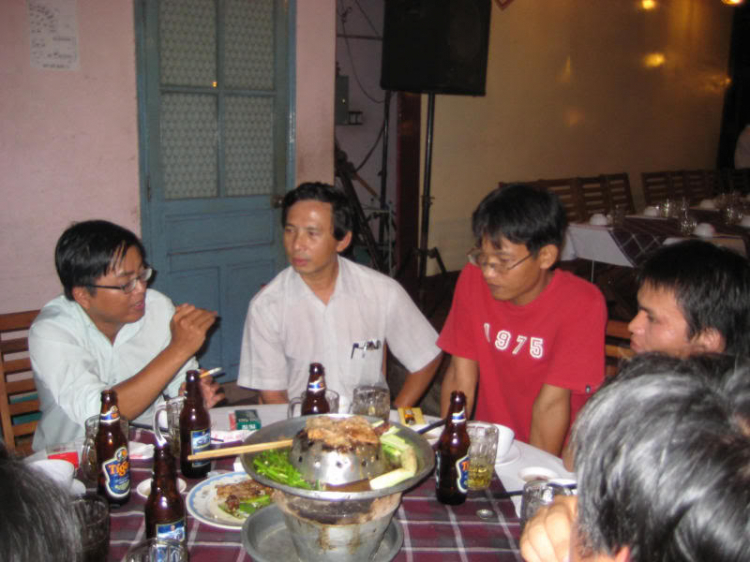 Câu lạc bộ Xóm Nhà Lá nhiều tầng! Câu lạc bộ Xóm Nhà Lá nhiều tầng!