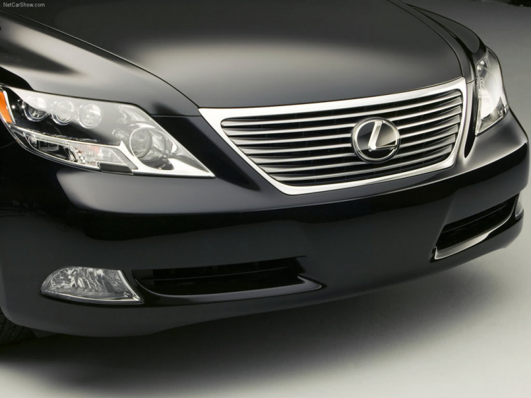 Lexus LS 600h L