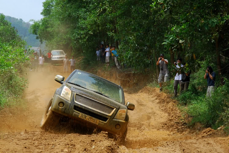 DMAX OFFROAD tại Xuân Mai