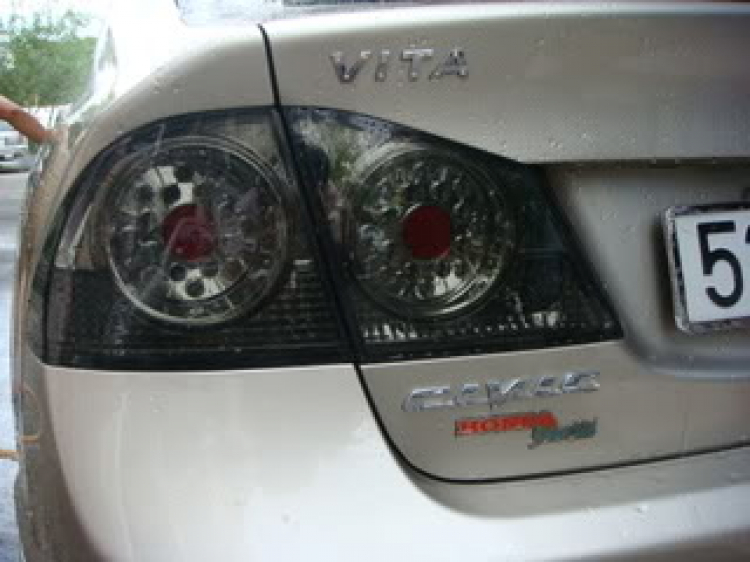 Chóa đèn 1.8 gắn Xenon OK