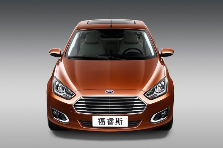 Ford Escort ra mắt cho thị trường Trung Quốc