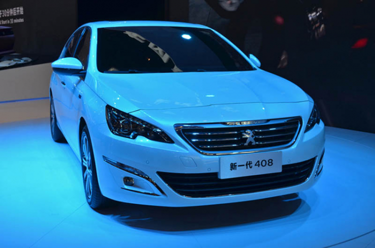 Peugeot ra mắt 408 phiên bản 2014