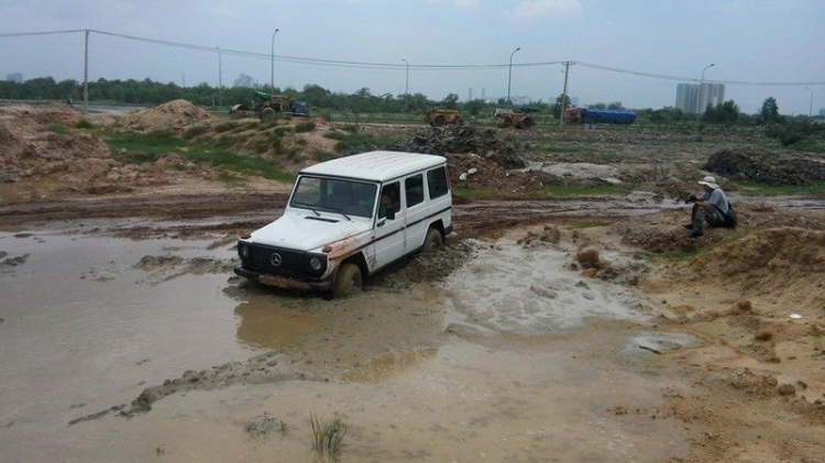 Mercedes G300 CDI : xe chuyên offroad, giá ngang S500L về Việt Nam