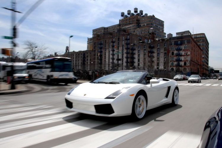 Chùm ảnh về Lamborghini Gallardo Spyder