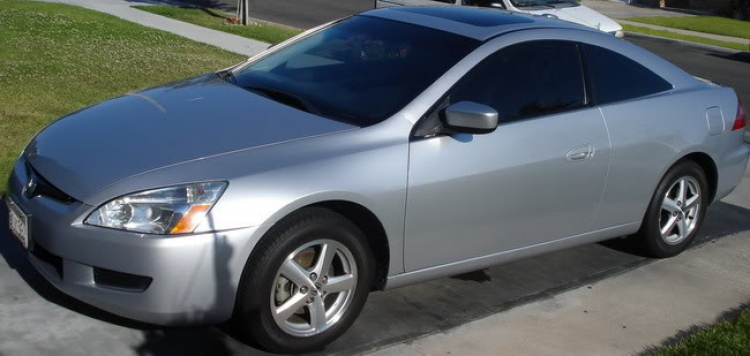 Đèn sau cho honda accord 2008 .