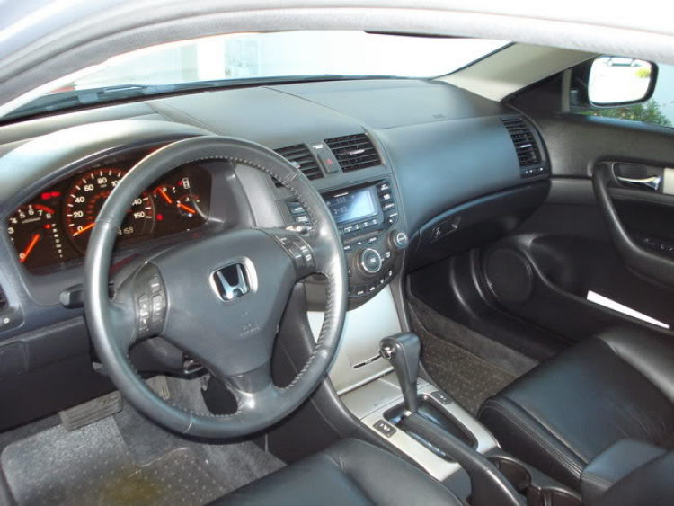 Đèn sau cho honda accord 2008 .