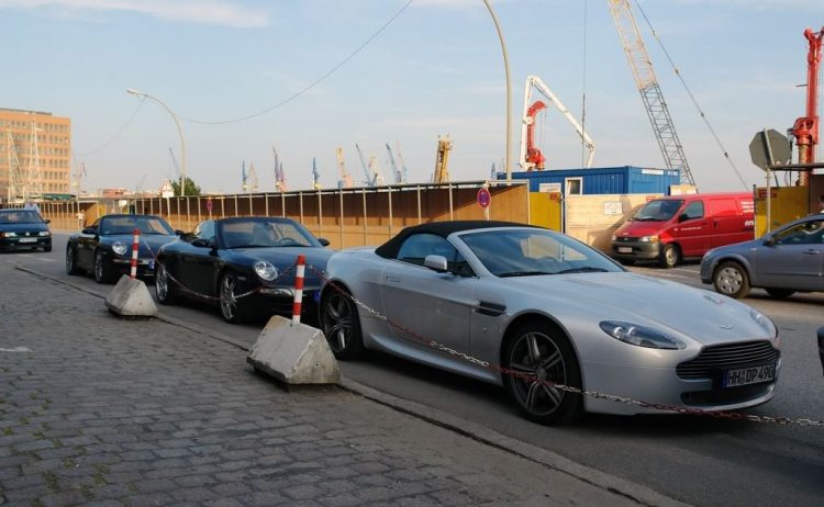 Aston Martin AMV8 Vantage Roadster N400