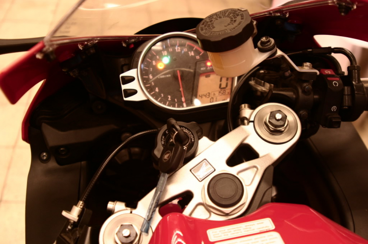 Honda CBR1000R