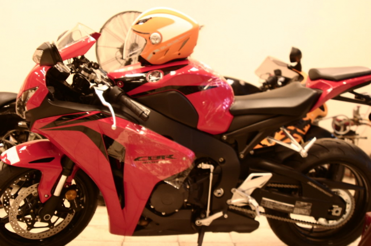 Honda CBR1000R