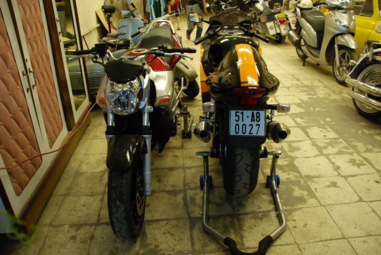 Honda Hornet 600F VS Suzuki GSR 600