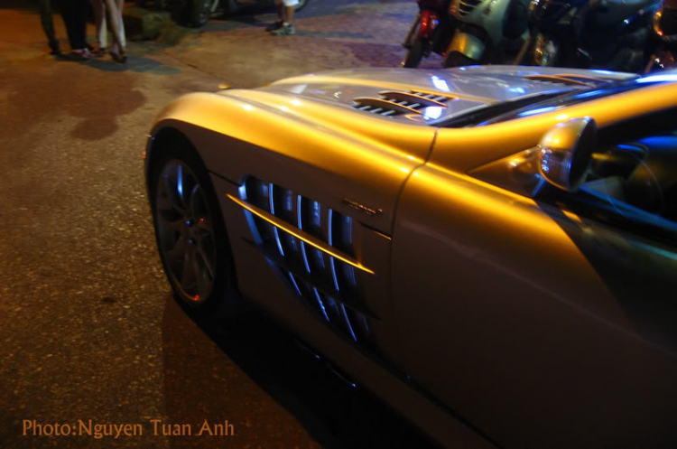 SLR McLaren in Hanoi(including Clip)