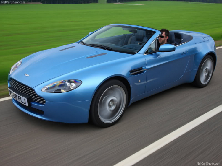 Aston Martin V8 Vantage Roadster (2009)