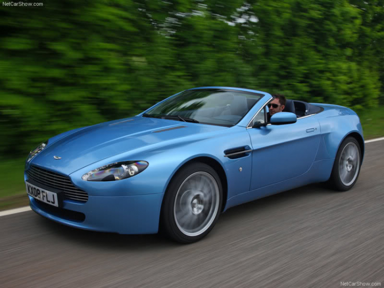 Aston Martin V8 Vantage Roadster (2009)