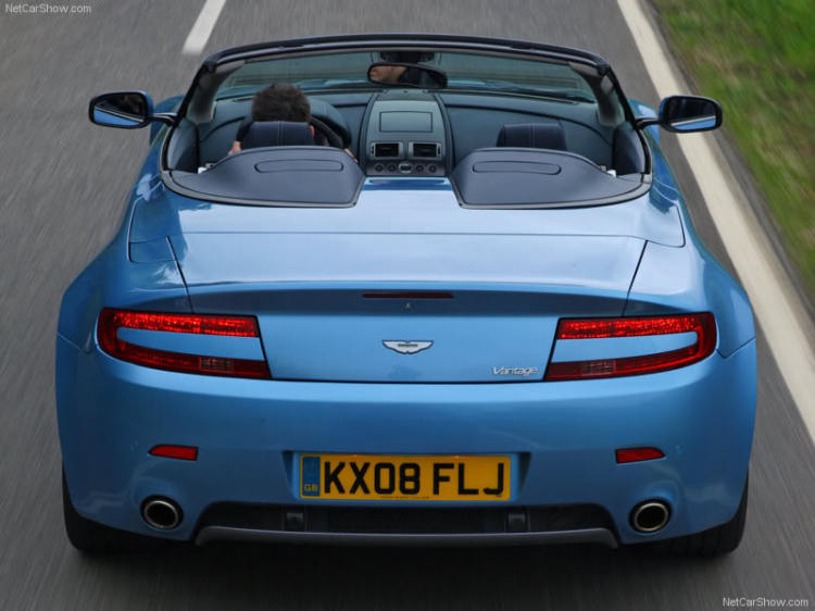 Aston Martin V8 Vantage Roadster (2009)