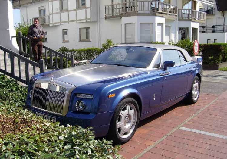 Phantom Drophead coupe  .........      HOT.................