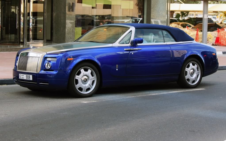 Phantom Drophead coupe  .........      HOT.................