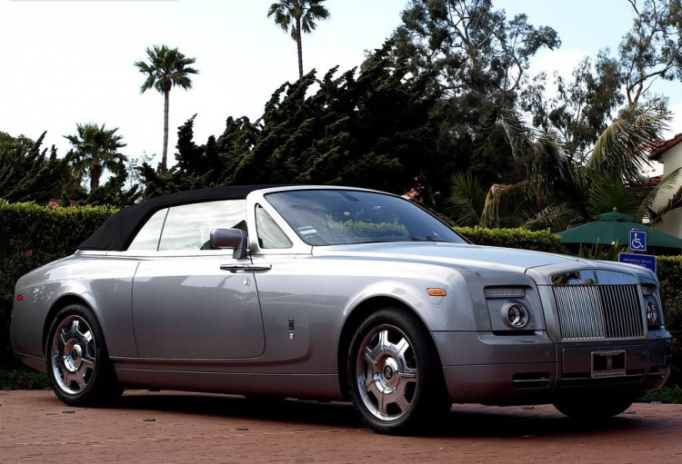 Phantom Drophead coupe  .........      HOT.................