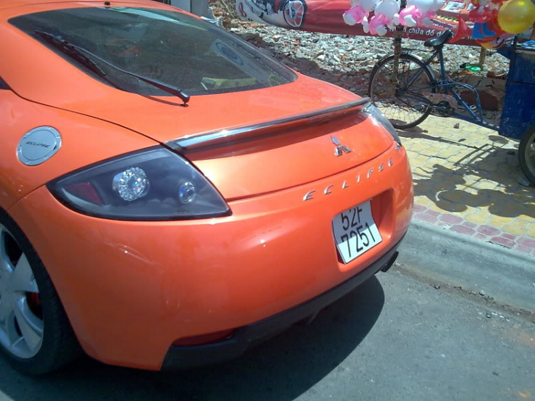 Mitsubishi Eclipse coupe in Viet Nam