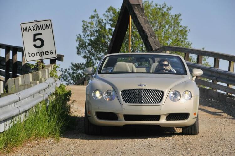 Một chú Bentley  GTC