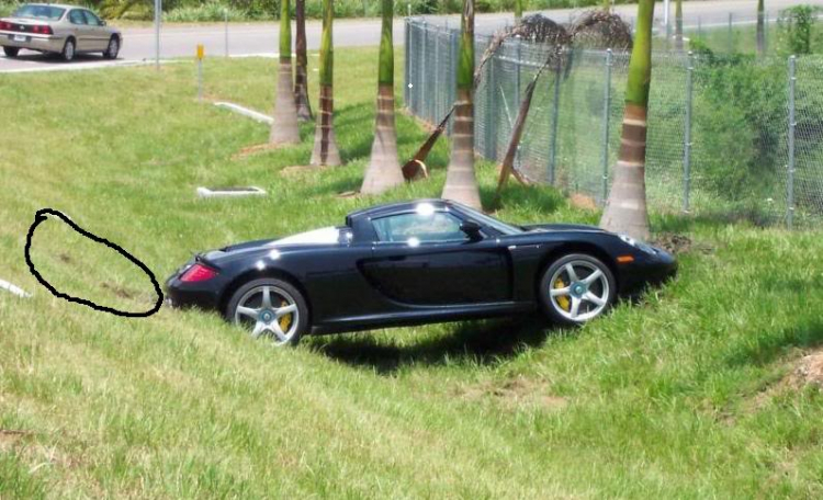 Porsche Carrera GT hơi bị độc luôn Porsche Carrera GT hơi bị độc luôn