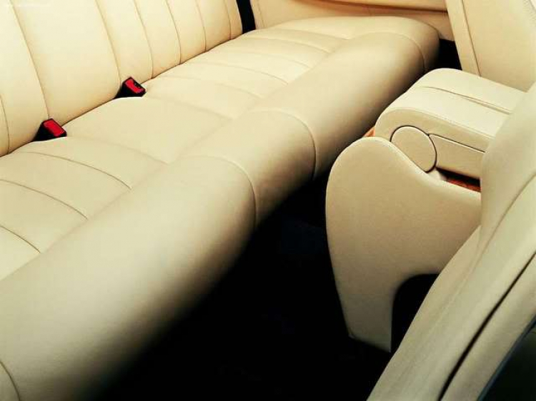 Bentley Arnage Drophead Coupe.... same RR Drophead Couple...