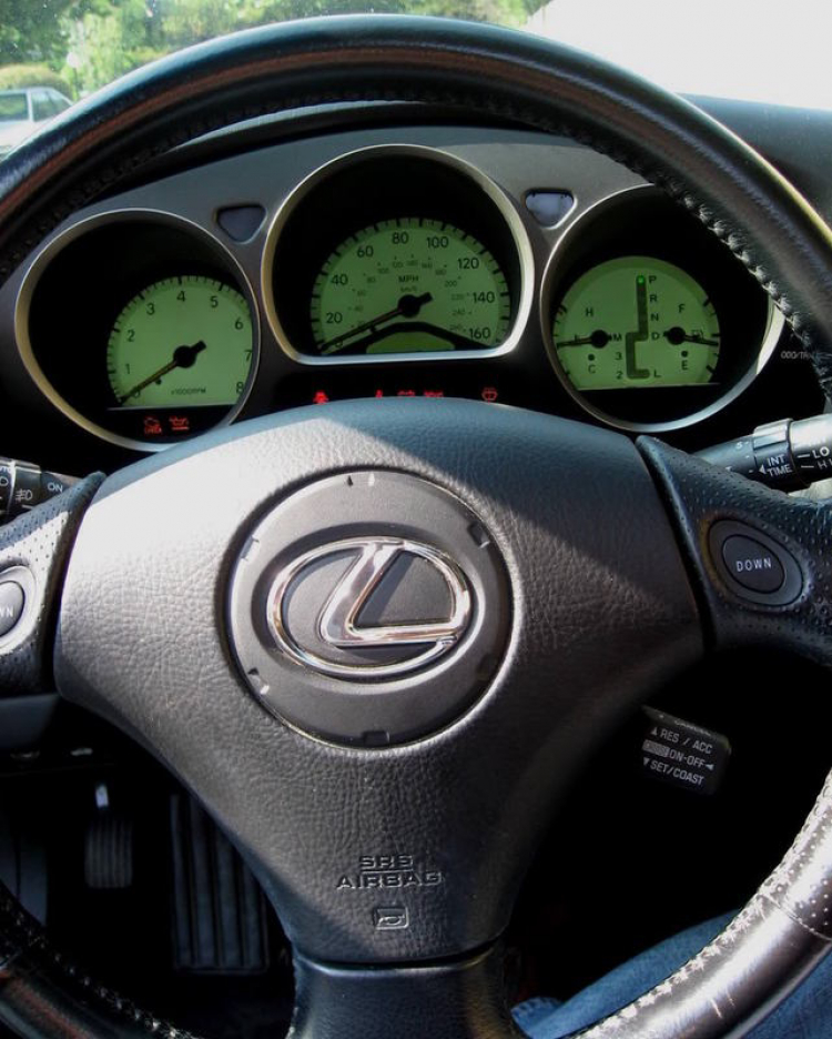 Cho em tham khảo giá Lexus IS250 hoặc có bác nào muốn bán hú em Cho em tham khảo giá Lexus IS250 hoặc có bác nào muốn bán hú em