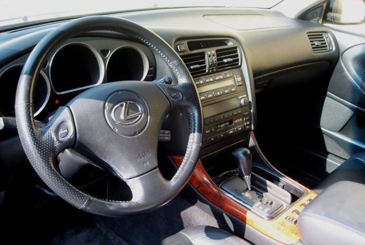 Cho em tham khảo giá Lexus IS250 hoặc có bác nào muốn bán hú em Cho em tham khảo giá Lexus IS250 hoặc có bác nào muốn bán hú em