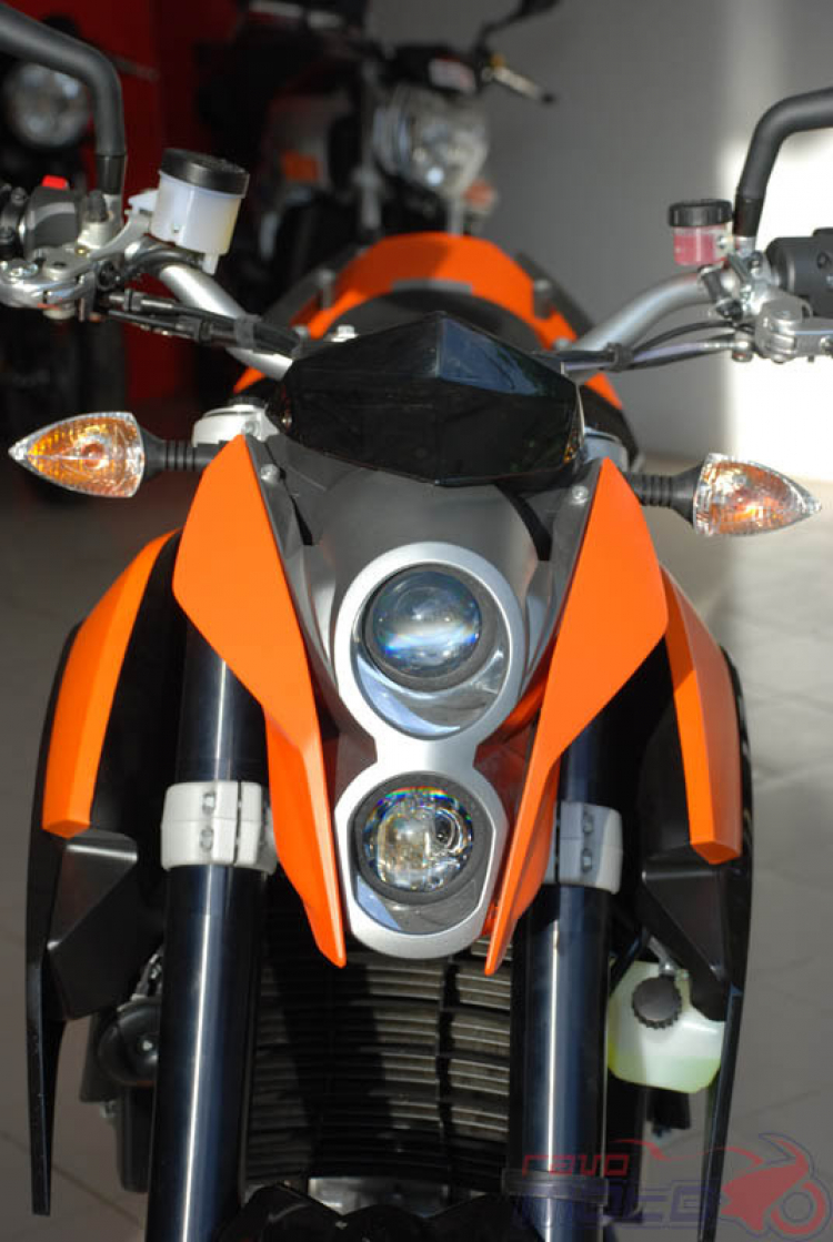 KTM Duke đây các bác.