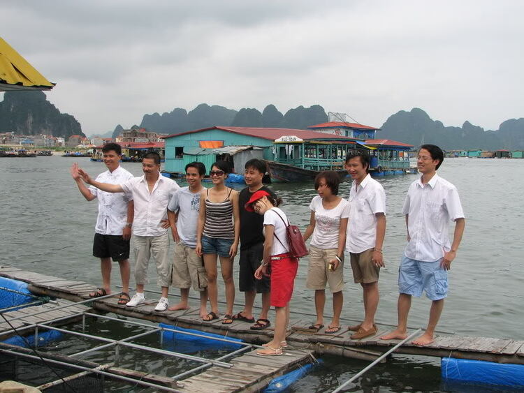 Dã ngọai tháng 8: Về Quảng Ninh, cùng vui, cùng câu cá biển. Dã ngọai tháng 8: Về Quảng Ninh, cùng vui, cùng câu cá biển.