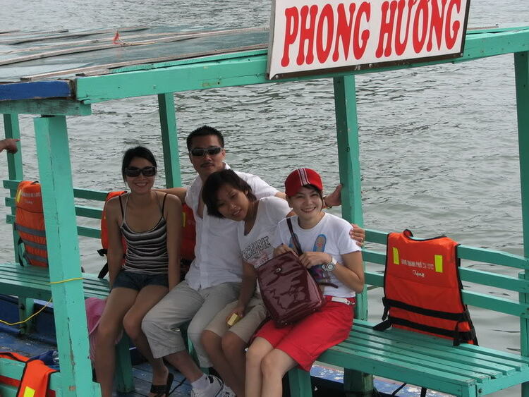 Dã ngọai tháng 8: Về Quảng Ninh, cùng vui, cùng câu cá biển. Dã ngọai tháng 8: Về Quảng Ninh, cùng vui, cùng câu cá biển.