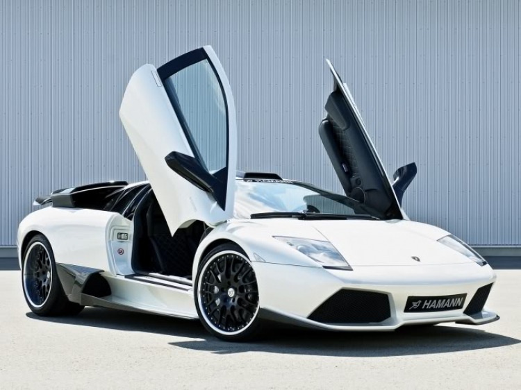 Lamborghini haman màu trắng