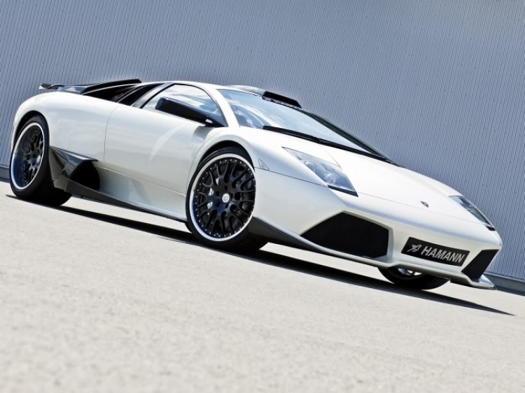 Lamborghini haman màu trắng