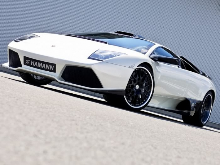 Lamborghini haman màu trắng