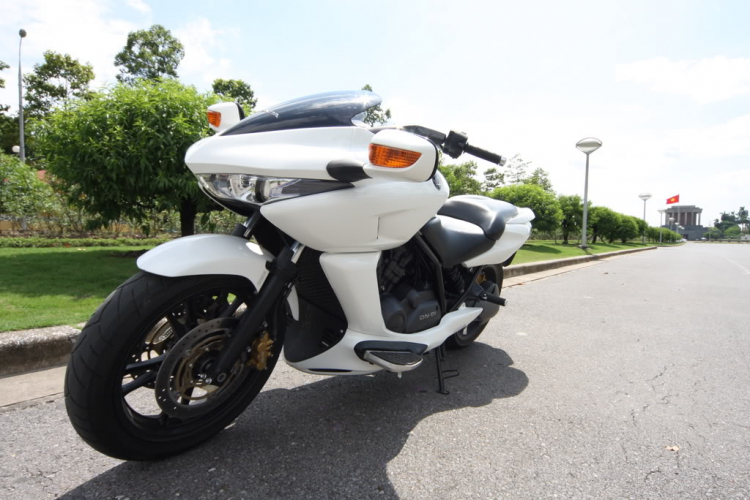 Honda DN-01 White