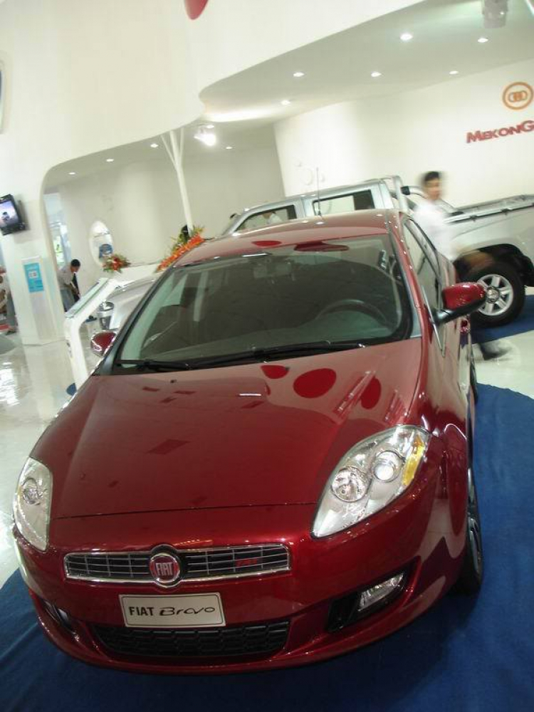 Những chiếc xe tiêu biểu tại Triển lãm Motor Show tại Hà Nội hôm nay