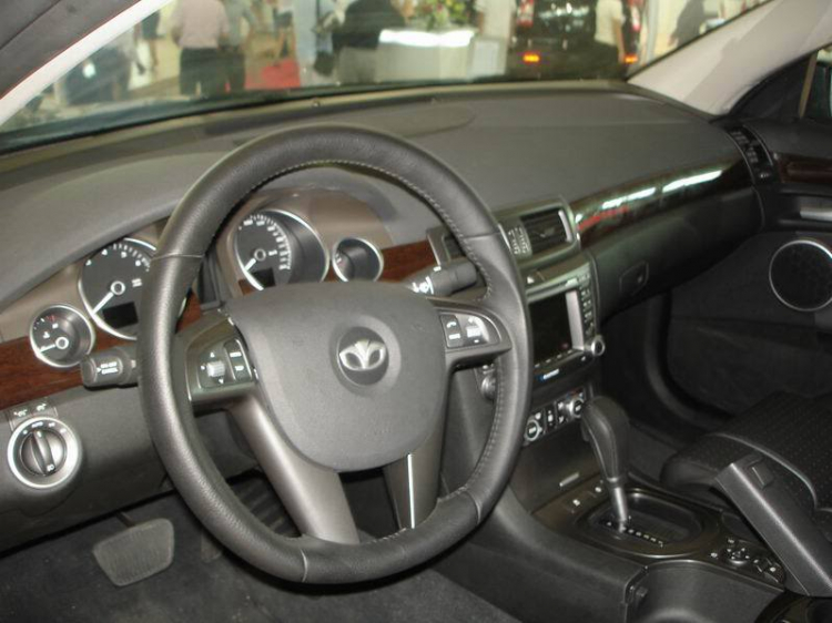 Những chiếc xe tiêu biểu tại Triển lãm Motor Show tại Hà Nội hôm nay