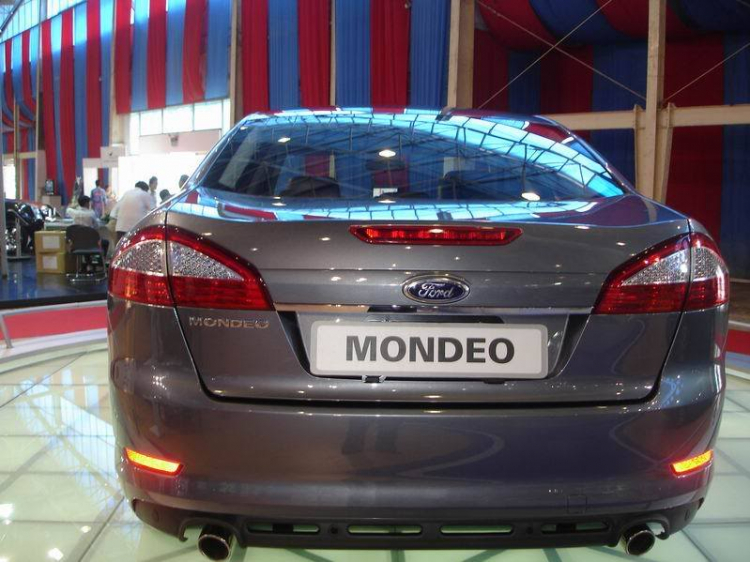 Những chiếc xe tiêu biểu tại Triển lãm Motor Show tại Hà Nội hôm nay