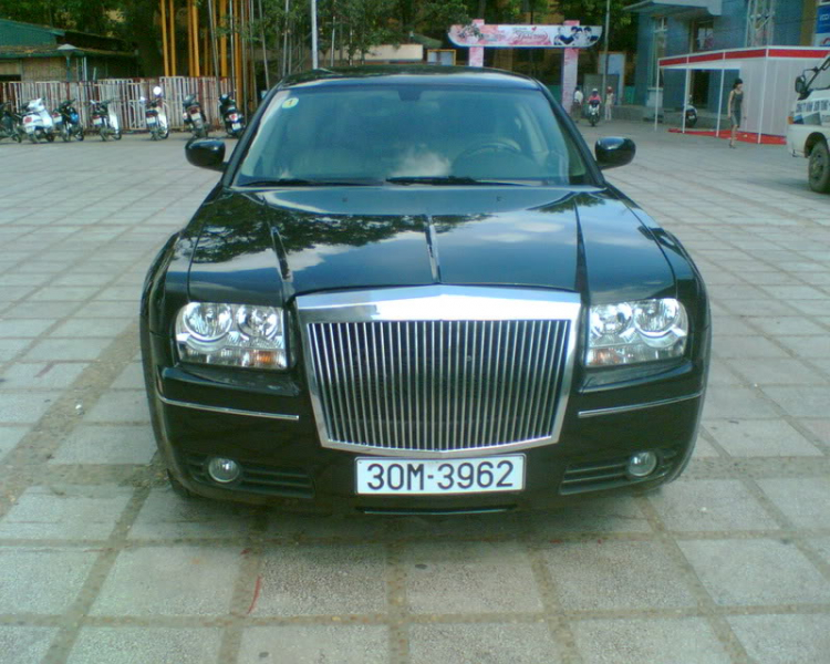 1 chú limousine tại hà nôi